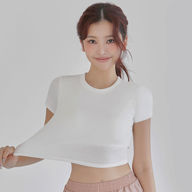 데이앤데이 바디핏 크롭 티셔츠