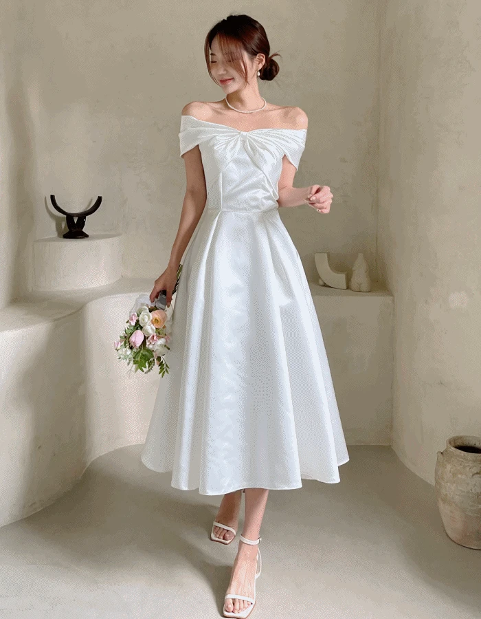 리본 오프숄더 원피스, 화이트 졸업사진 셀프웨딩 브라이덜샤워 스냅 촬영 드레스