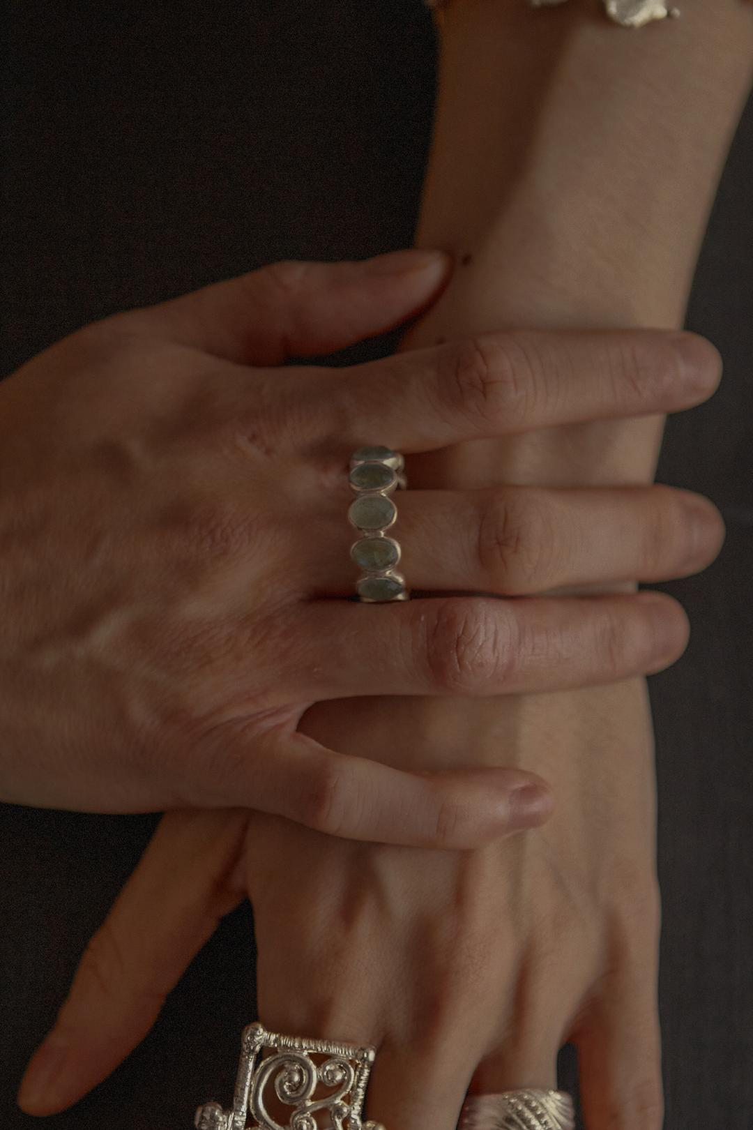 Pale lamp ring - Silver ver.