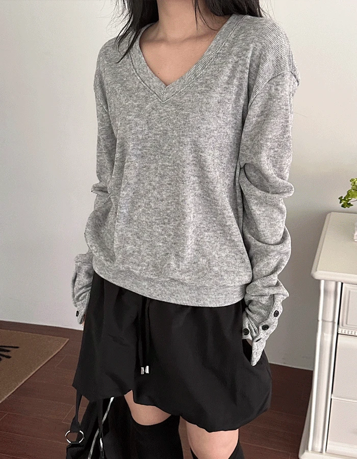 Long button sleeve top