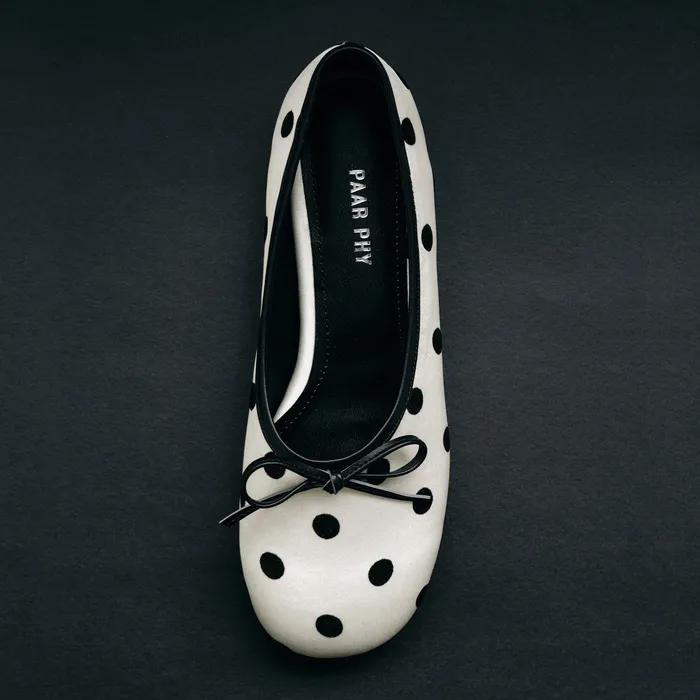 페블 발레 플랫 [도트 아이보리]