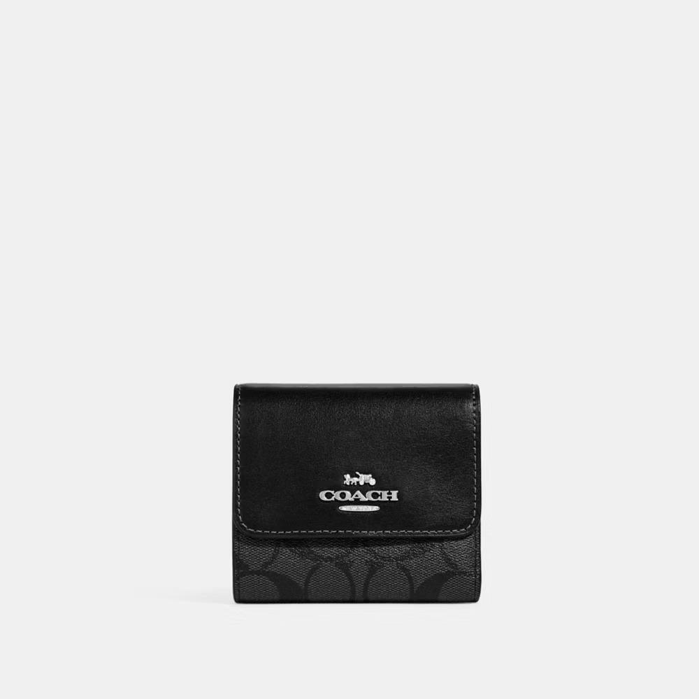 스몰 트라이폴드 월릿 인 시그니처 캔버스