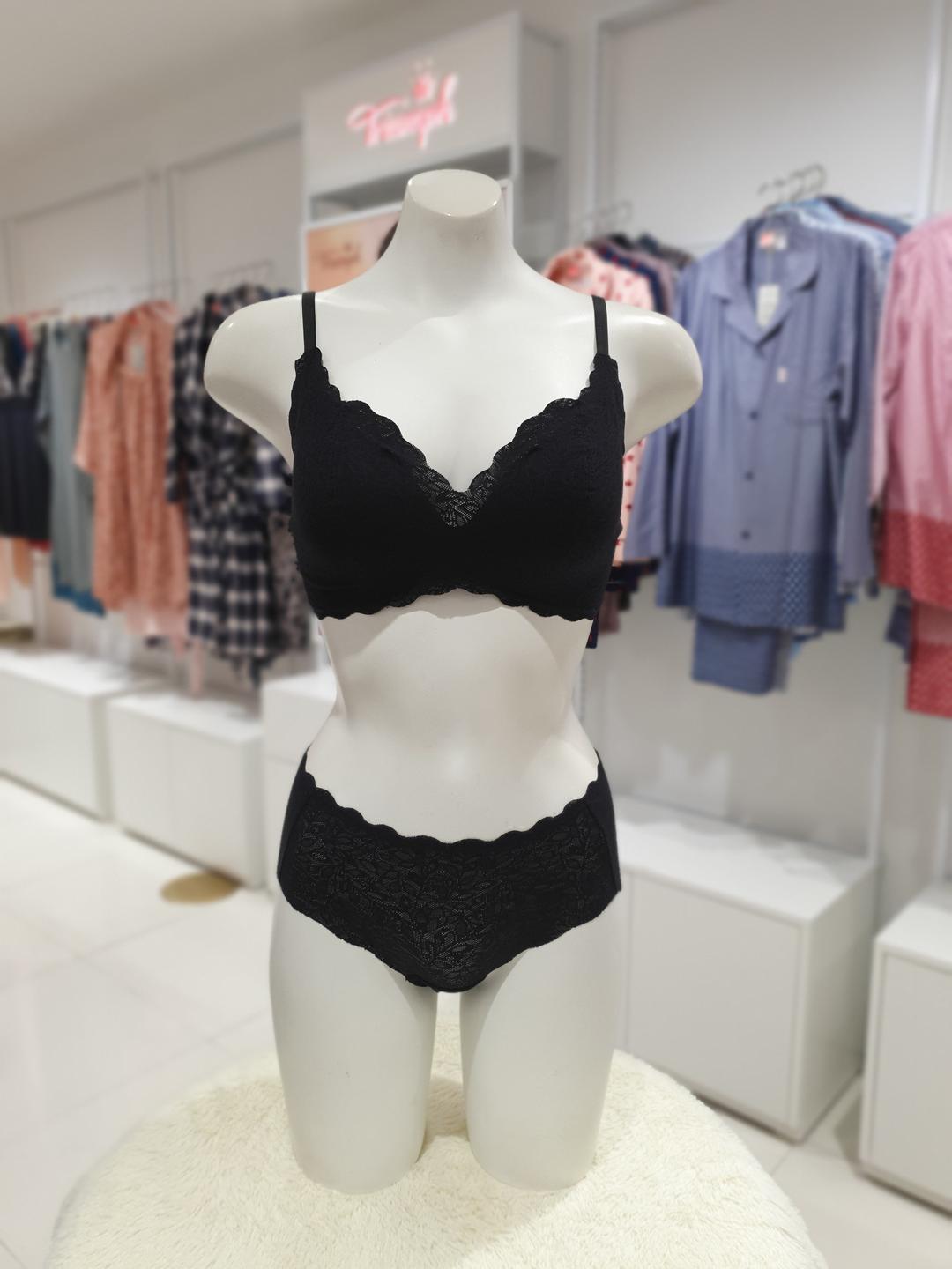 [트라이엄프] 22FW 노와이어 블랙 프리컷 브라셋트,TBWBR713BK TBWBP713BK