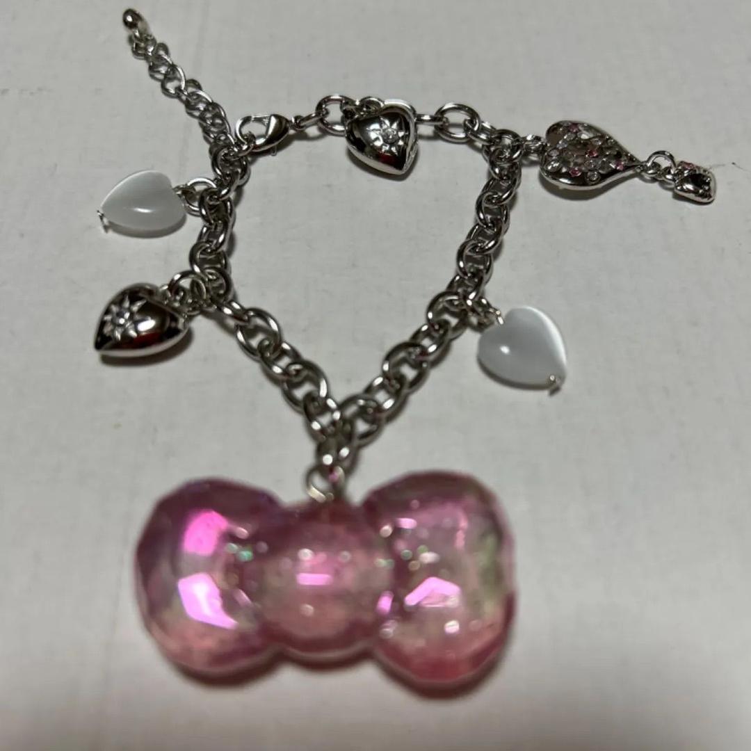 Hello Kitty ブレスレット　チャームホルダー　　　リボン