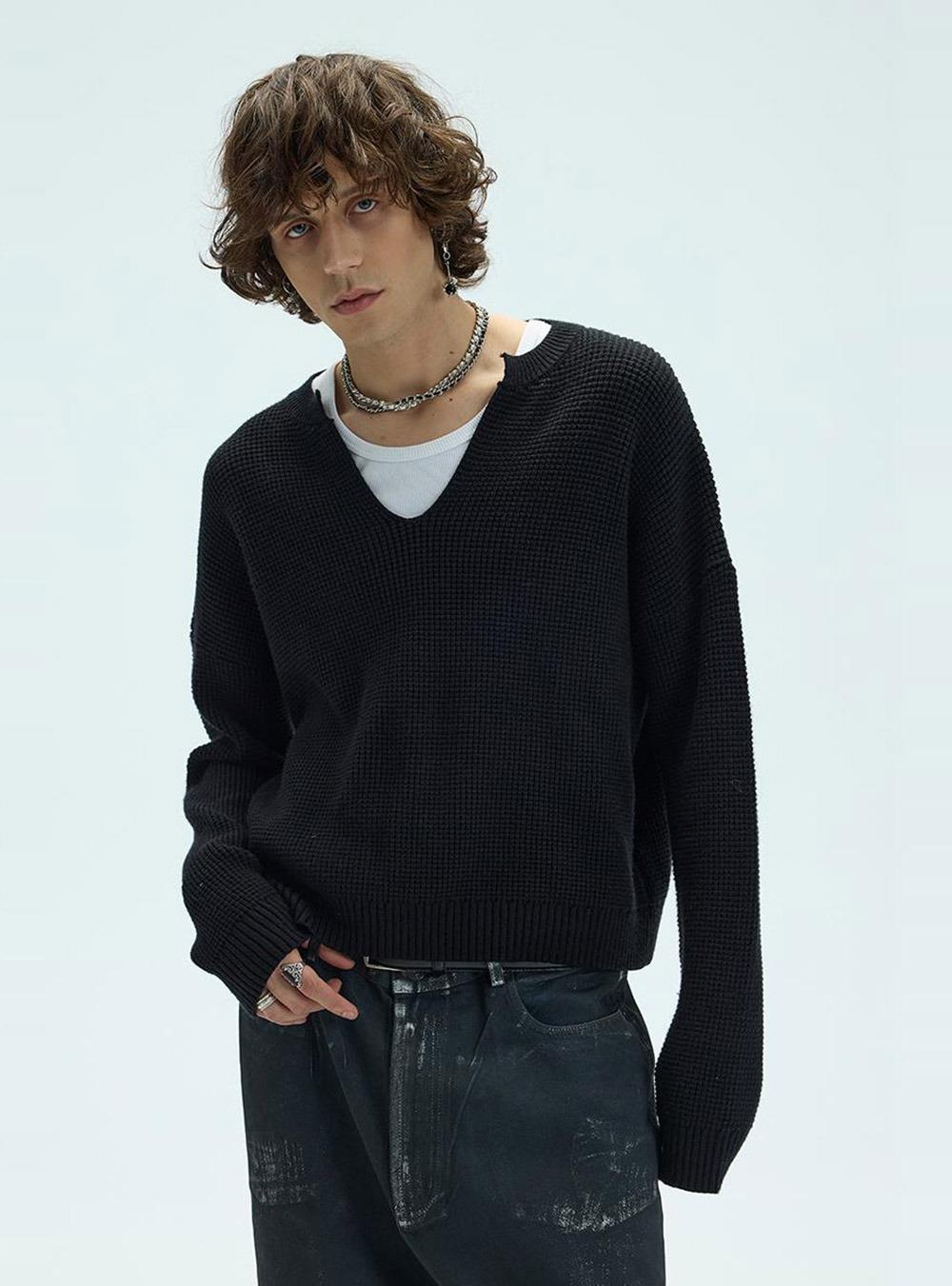 [WHISTLEHUNTER] V-Neck Sweater (3color)