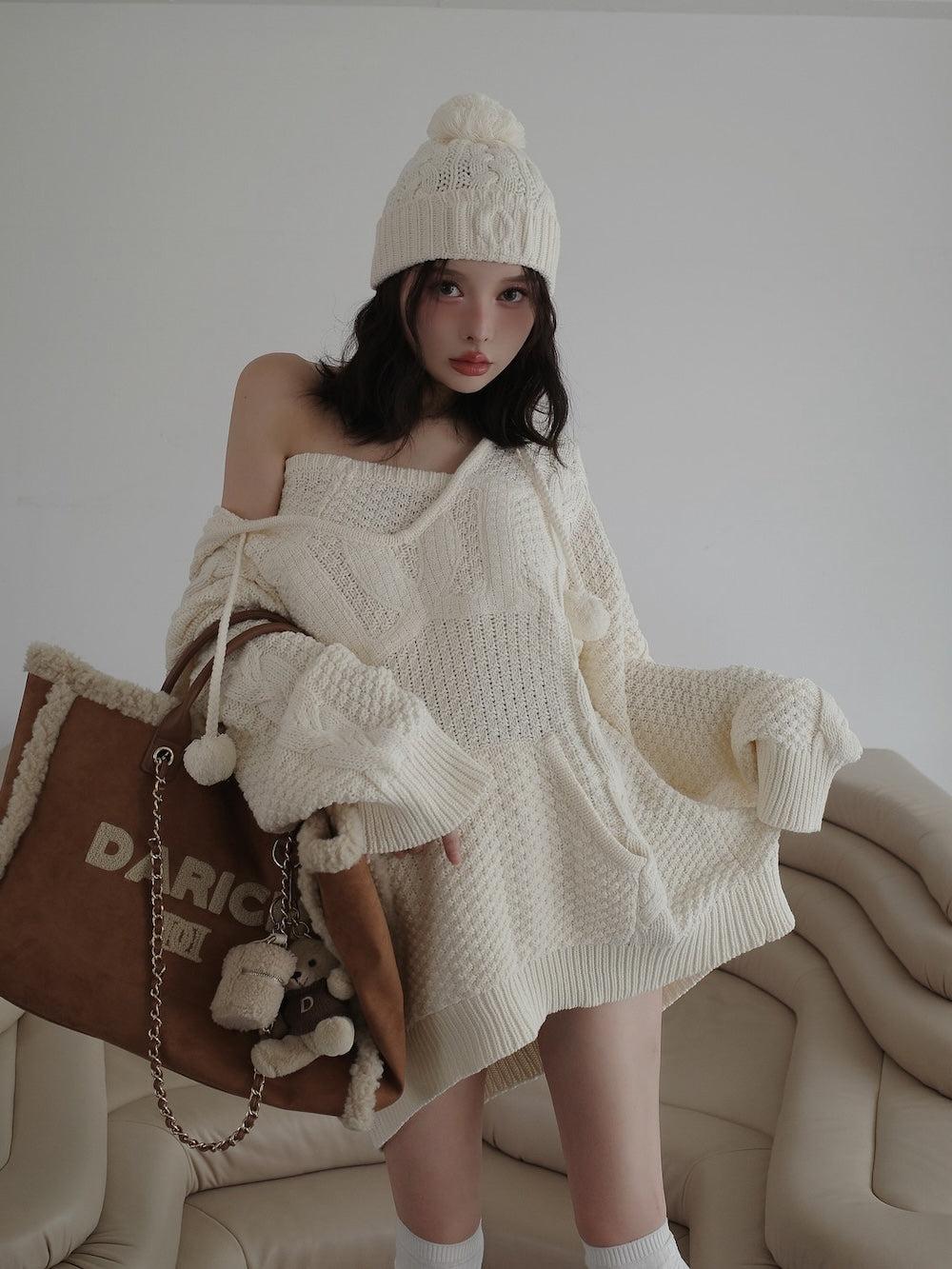 ケーブルDDロゴVネックニットフーディ