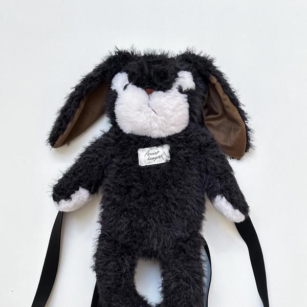 TOJEONGEE RABBIT BACKPACK