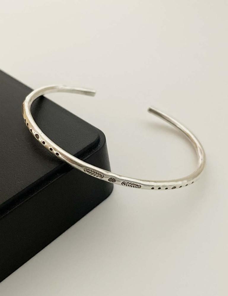 [어나더베이스] 엔틱 리프 뱅글 브레이슬릿 silver99 뱅글팔찌 빈티지 유화