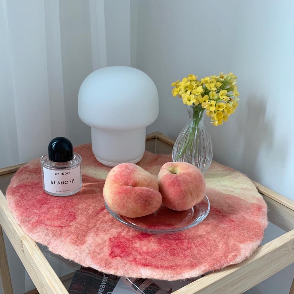 납작복숭아 양모 펠트 테이블 매트