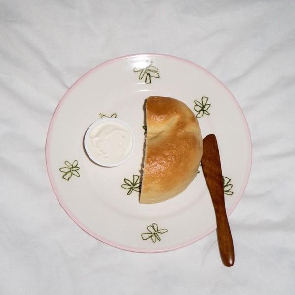 pink line palm tree plate