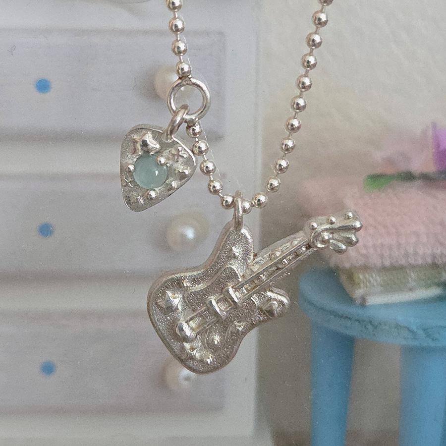 My guitar Necklace - Basic