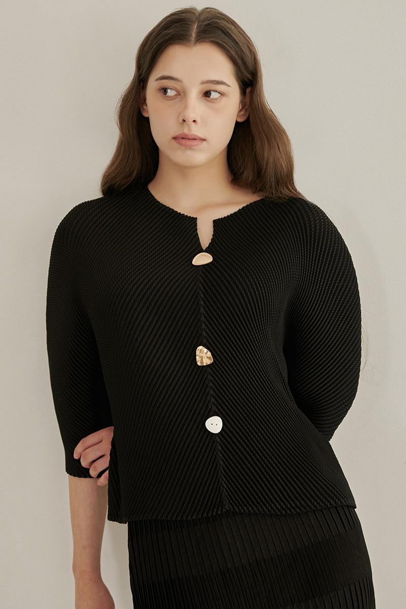 사선 겹주름 버튼 포인트 플리츠 블라우스_YI08WNPBL02