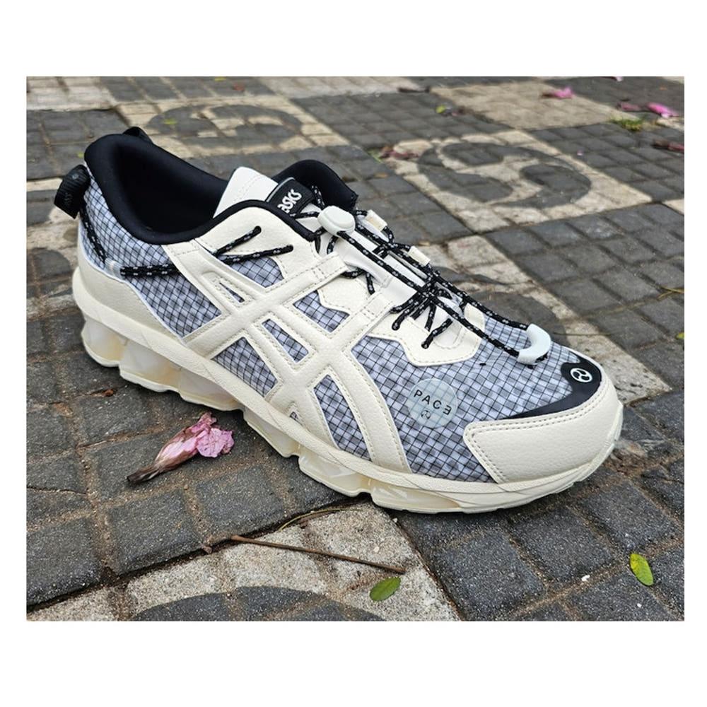 아식스 x 페이스 젤 퀀텀 360 VII 크림 남자 스니커즈 아트모스 1201A903-100