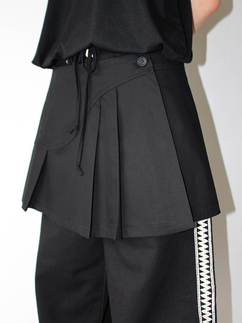 아케 WAVE PLEATS LAYERED SK (gray / black)