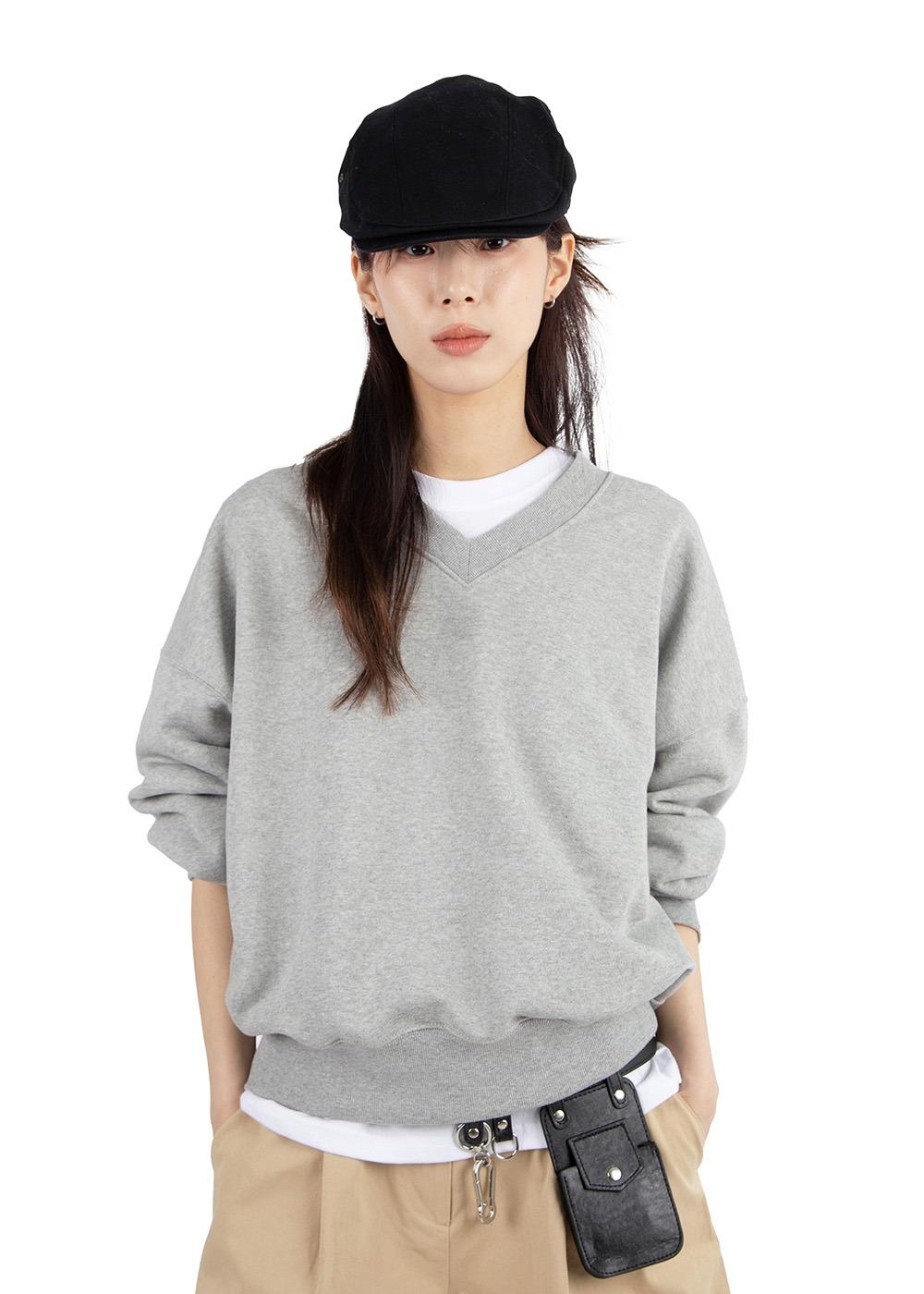 릿킴 DEAR V-NECK SWEAT SHIRT