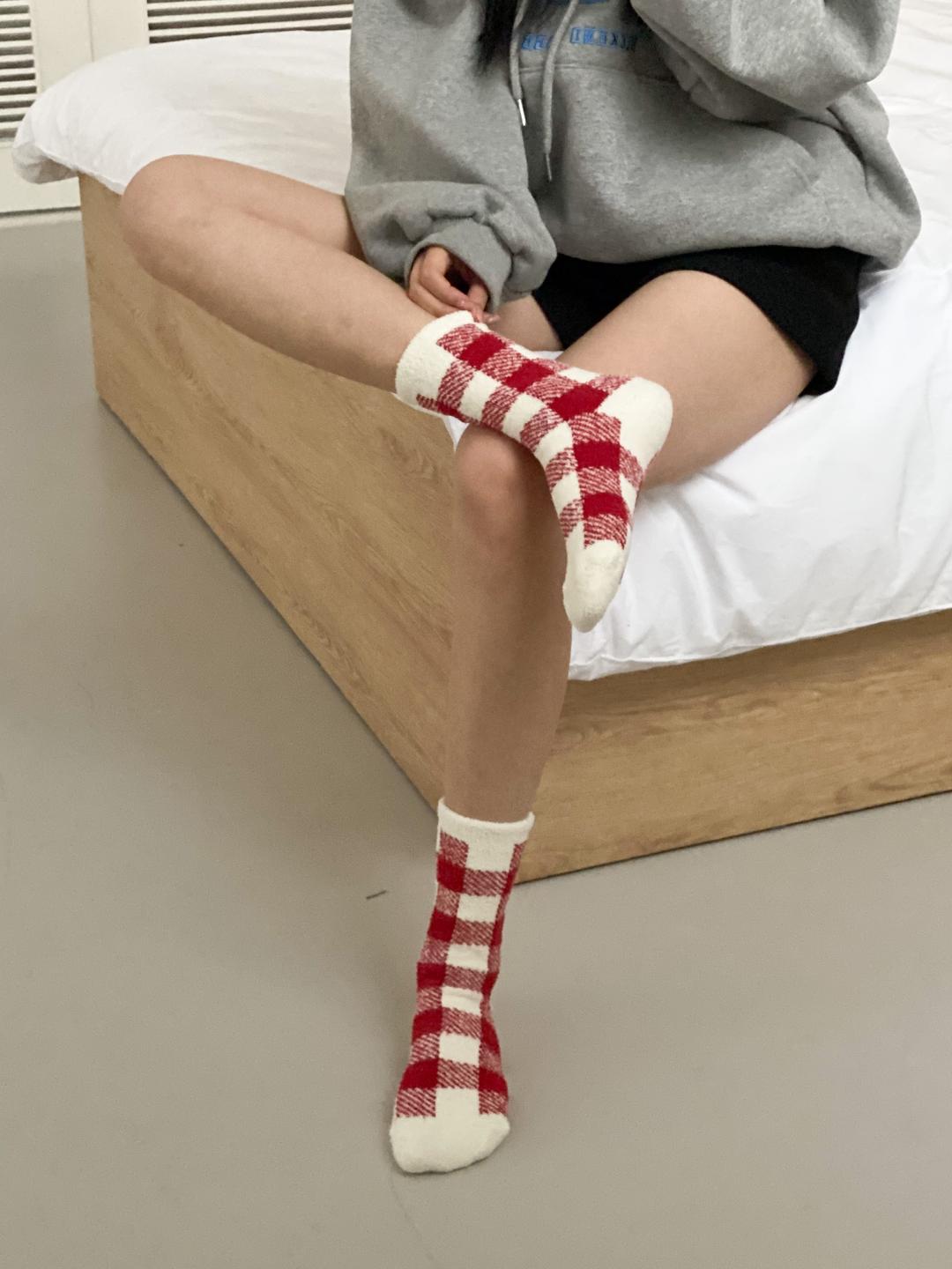 [자체제작] 도톰 푹신푹신 패턴 포인트 수면 양말