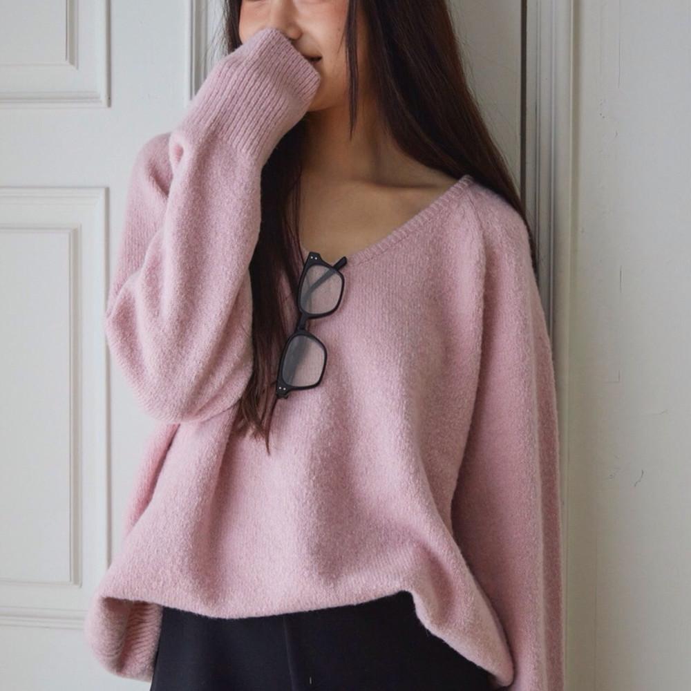 [아이,핑크 당일] 오버클래식 리베아 브이넥 니트 루즈핏 알파카 nt