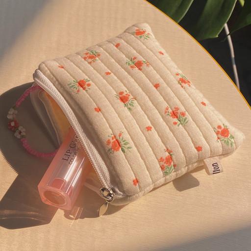 코랄 잔꽃 누빔 파우치