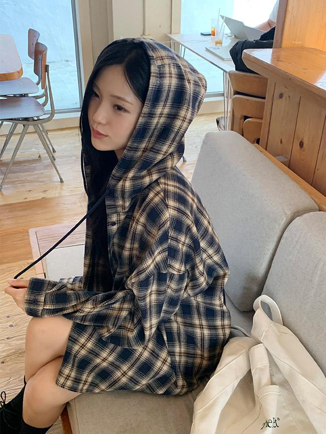 아뜨랑스 (MADE/아우터겸용/체크셔츠)주문폭주  루즈핏 후드 체크 셔츠 아우터 레이어드템 가을 나들이룩 데일리룩 bs8325
