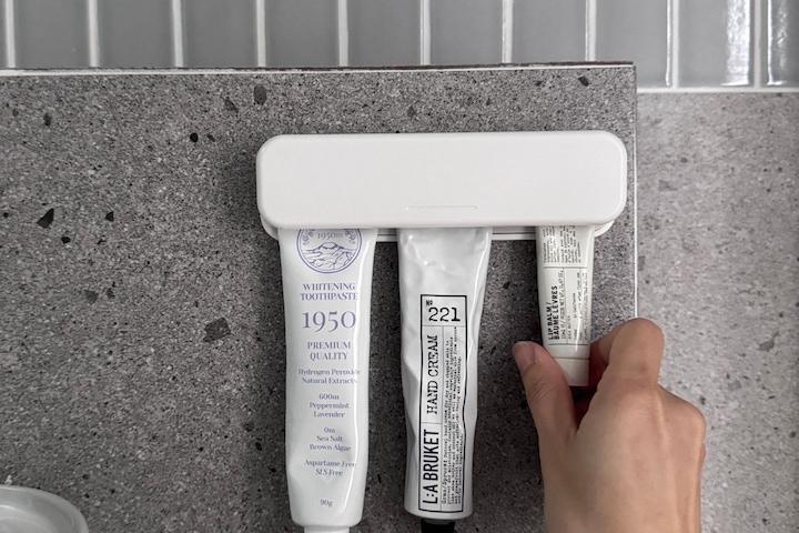 와이드 치약걸이 세안제걸이 튜브꽂이