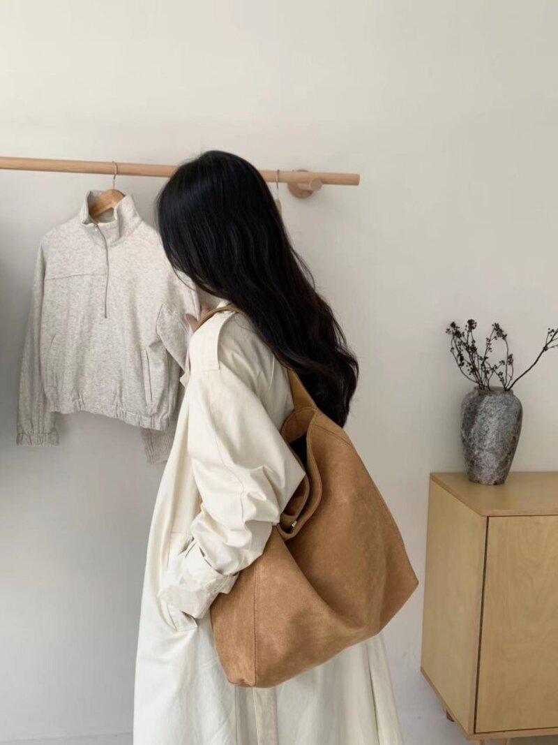 스테디 [당일출고🚀][가을템/보부상백] 휴고 스웨이드숄더백 가방 (3colors)