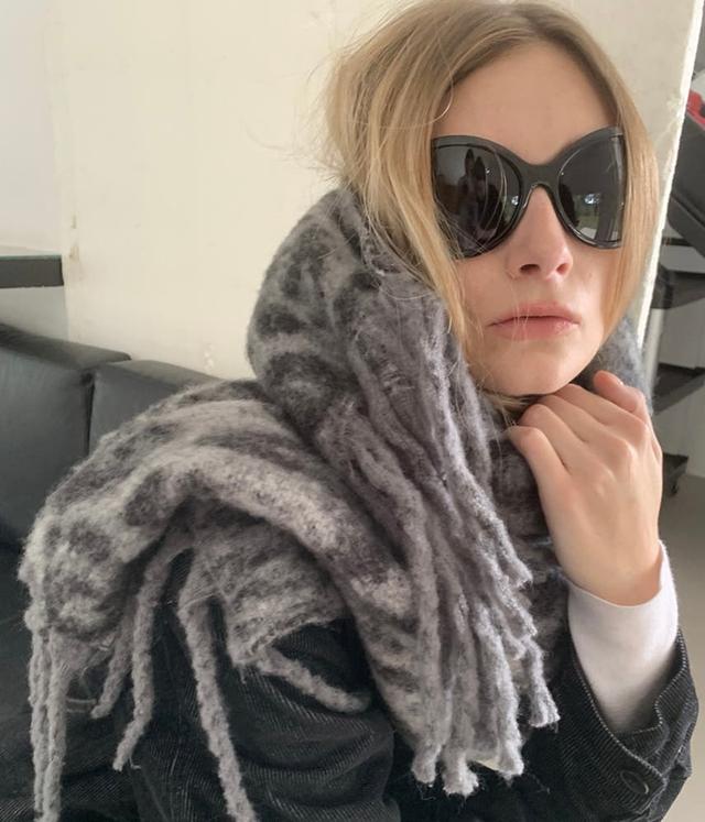 [collective] Gray Leopard long muffler / 그레이 레오파드 롱•빅 머플러