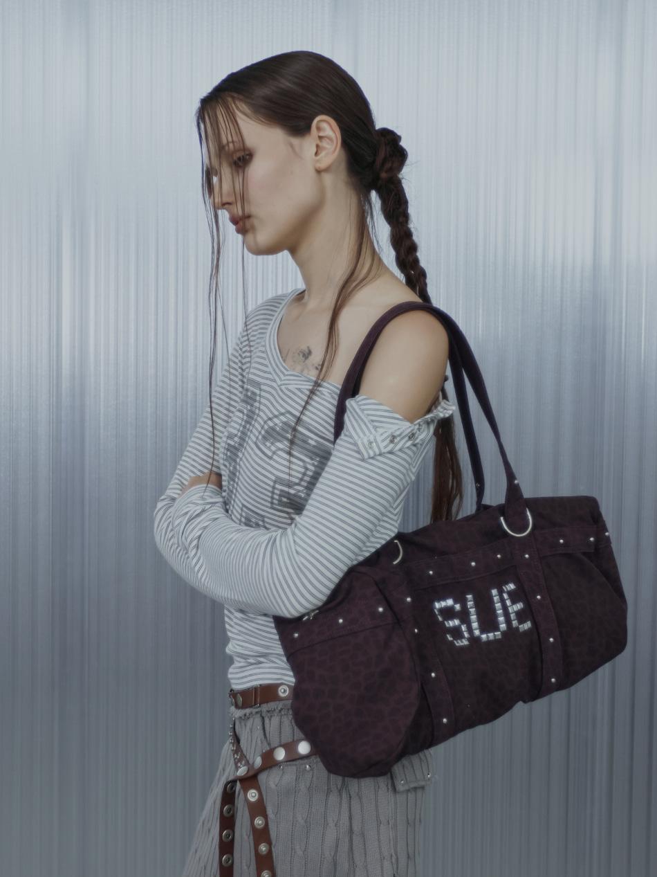 LEO STUDDED DUFFEL BAG /  PURPLE