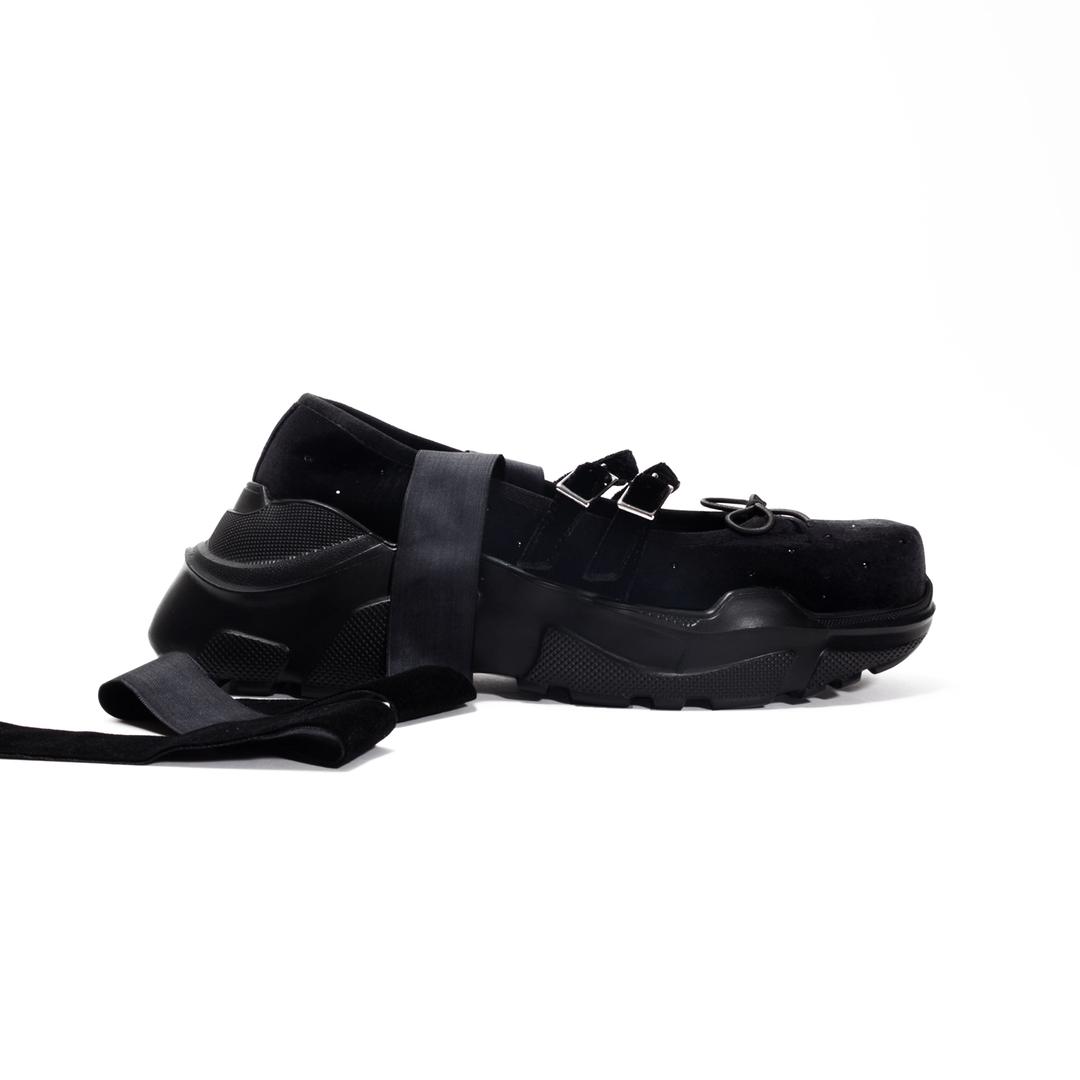 Giselle Velvet Black × Black Rhinestone - 35