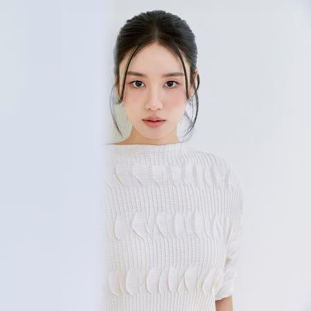 이런 상품 어때요? 25SS 요이츠 반달 플리츠 블라우스
