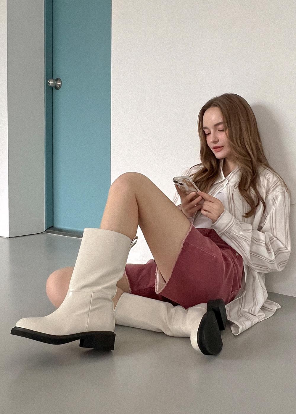 Lucy 라운드 미들부츠(4cm) ANL102