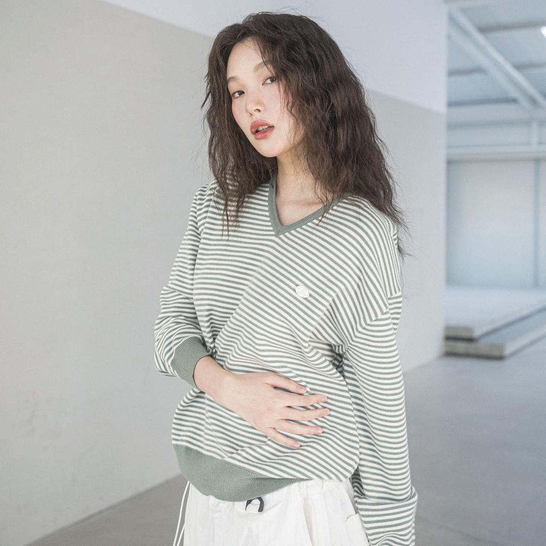 ROSE STRIPE V-NECK KNIT(GREEN TEA)