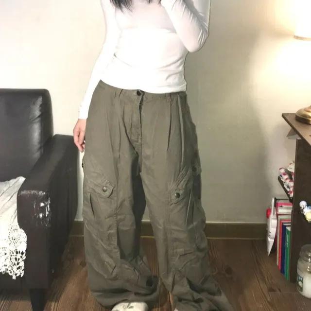 카키브라운 핀턱 와이드 카고 팬츠