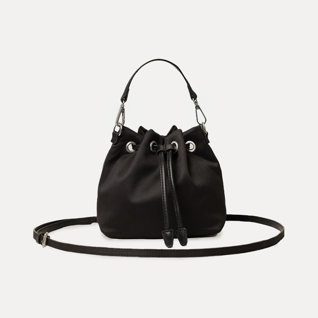 미쏘 [리오더]체인 버킷 크로스백 RE AKF90QB_MIAAKFV0QB