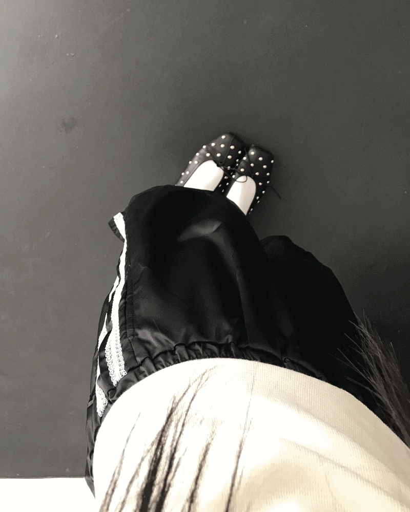 노어슨 SATIN LACE TRACK BERMUDA PT