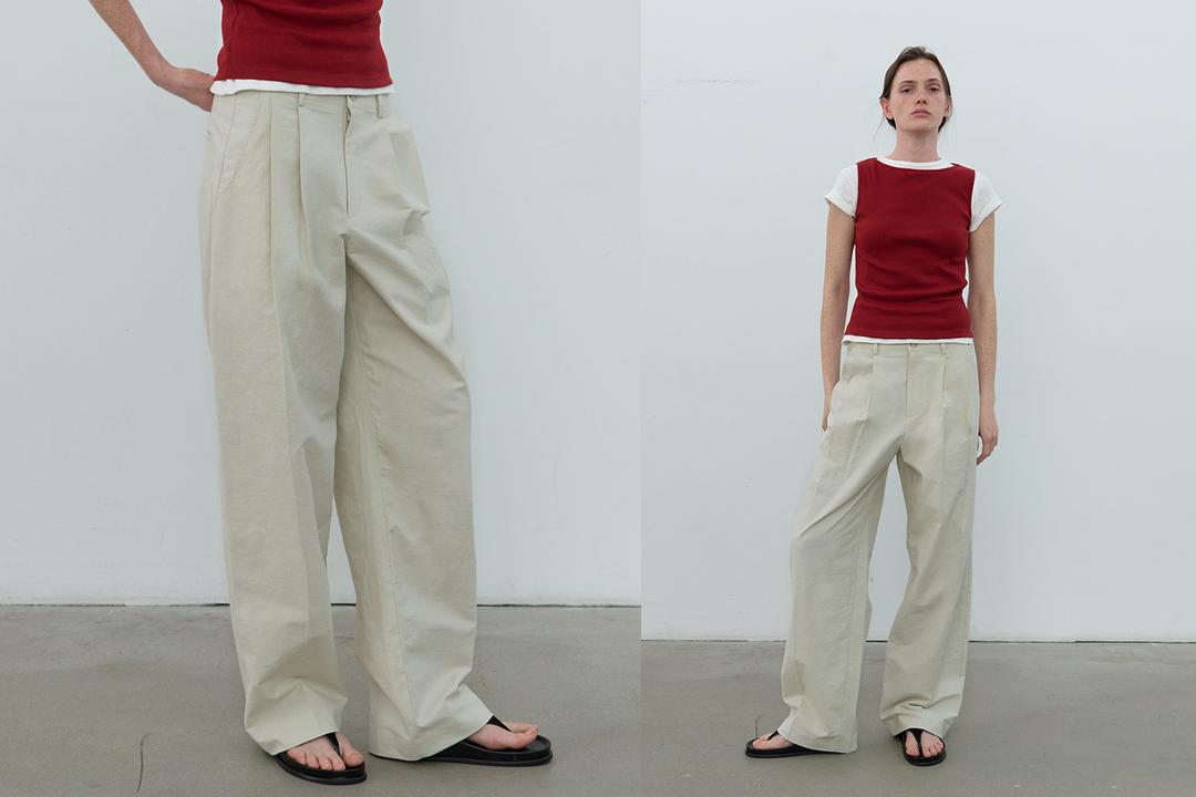 Relaxed two tuck slacks (cream beige)
