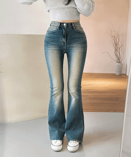 [연예인협찬🤍/히든밴딩]도긴 워싱 컷팅 롱부츠컷 팬츠