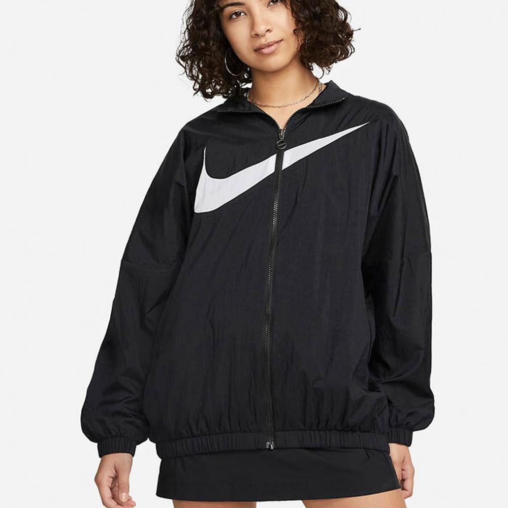 [해외] 나이키 여성 경량 러닝 간절기 바람막이 아우터 가오리핏 윈드브레이크 dm6182-010