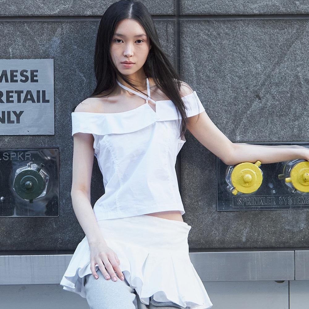 FRILL OFF SHOULDER BLOUSE / WHITE