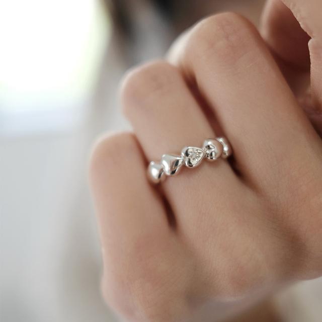 [아몬즈 단독] Sparkle circle heart ring