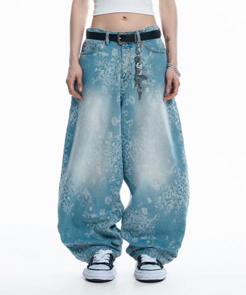 썬 패치 레오파드 벌룬 데님 팬츠 - 라이트블루