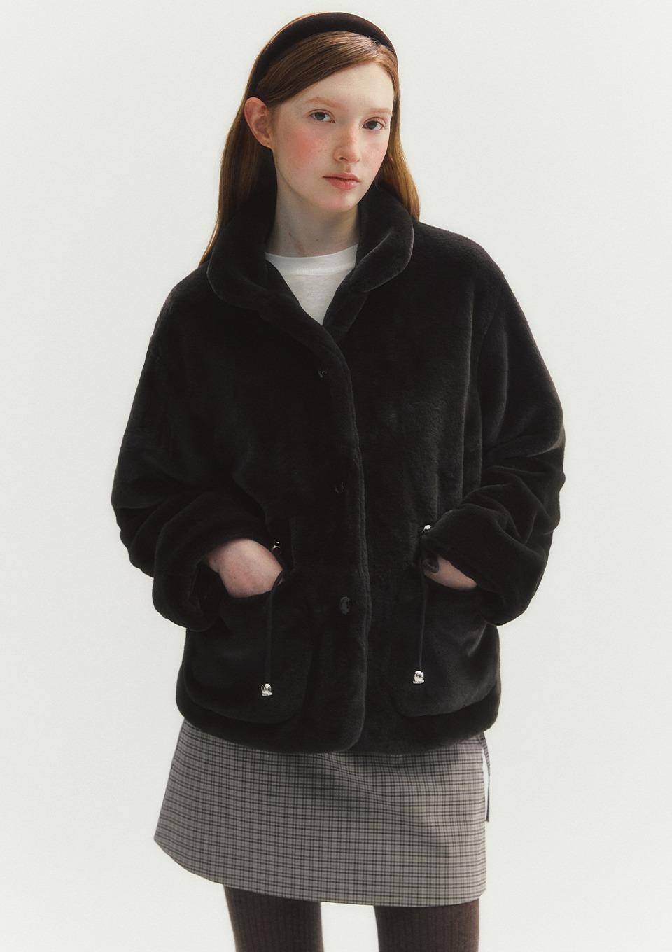 미디 하이넥 퍼 자켓(MAFDJK16NDW)