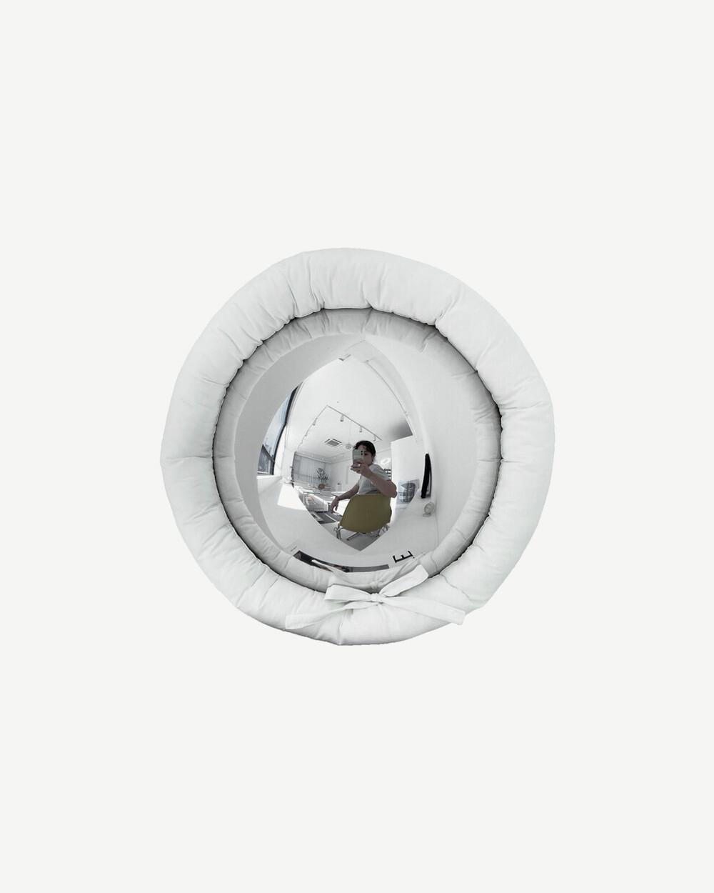 MIHOMIDU | Fisheye White cushion mirror