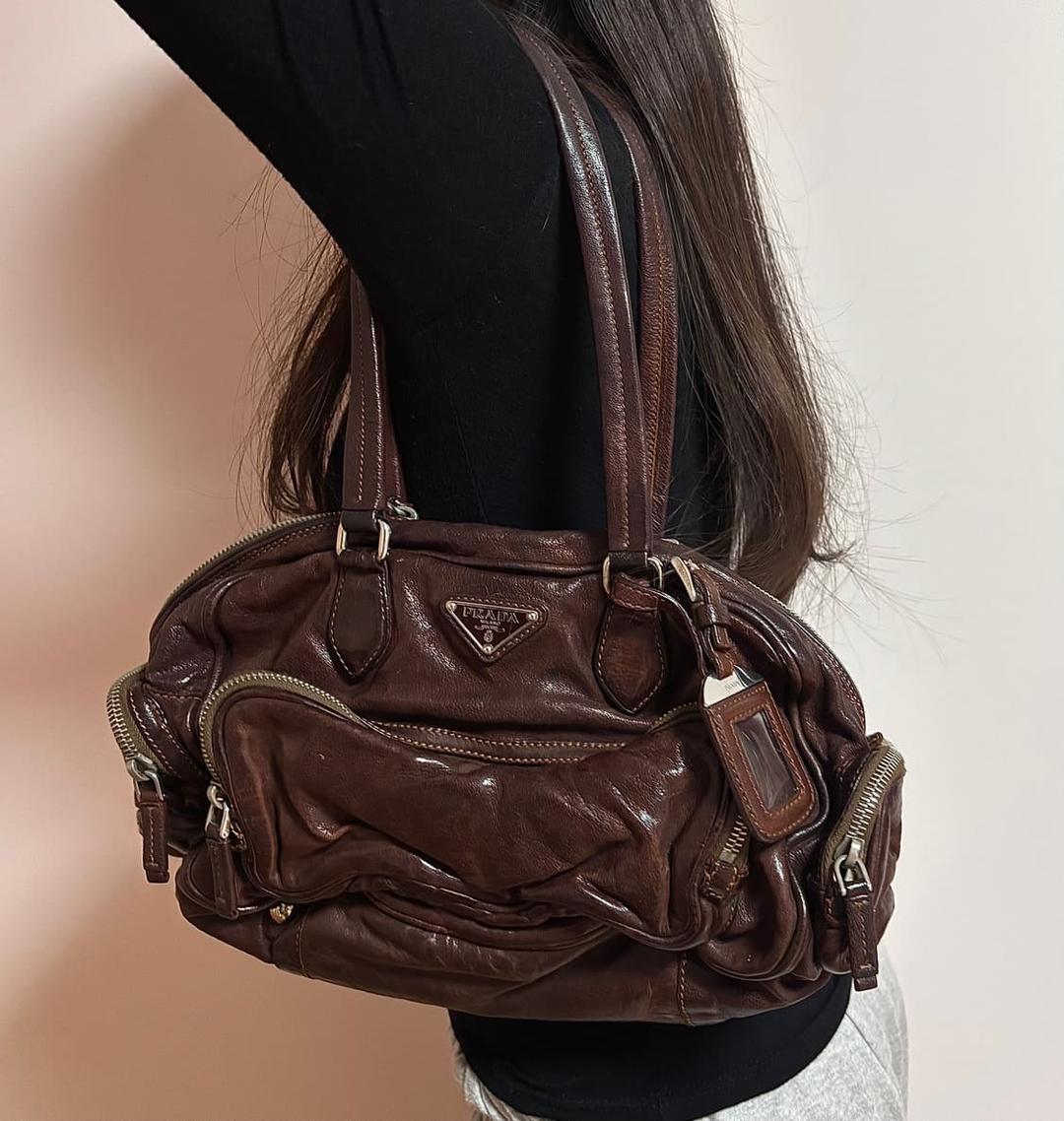 프라다 80-90s 레트로 빈티지 브라운 숄더백 아메리칸 빈티지 오네갸루 | 후루츠패밀리