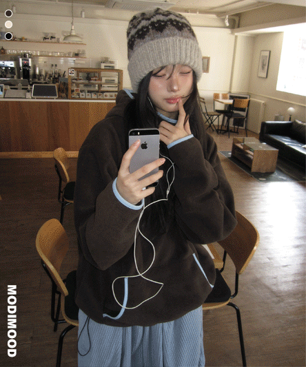 [Model Recommended🖤/Cute Daily] Q Diagonal Zipper Hooded Fleece Jumper - 3 Colors