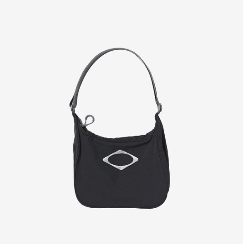 [재고보유] 미스치프 롬버스 라이트 웨이트 크로스백 블랙 - 더현대 서울 한정