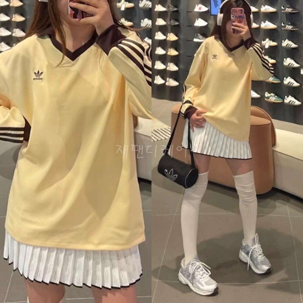 아디다스 스트라이프 새틴 롱 슬리브 폴로 카라 긴팔 티셔츠 IT9835