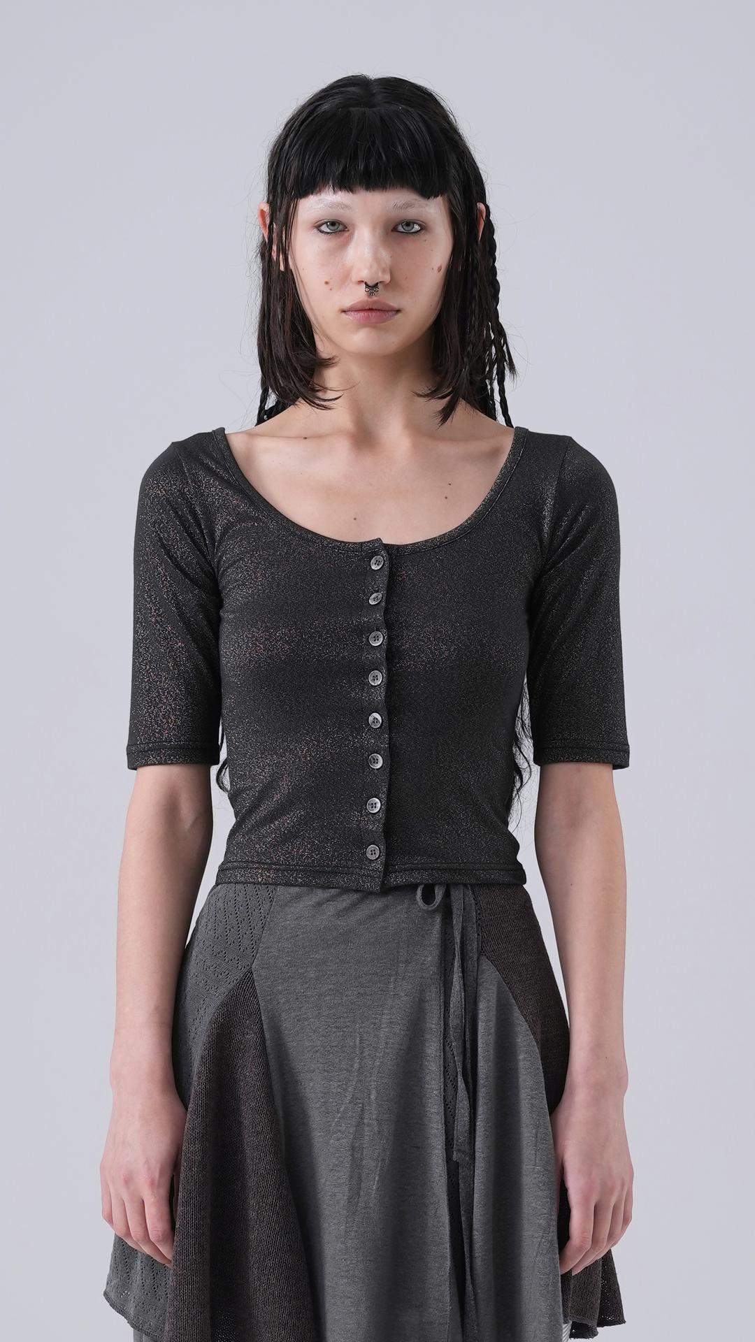 Button U-neck_charcoal