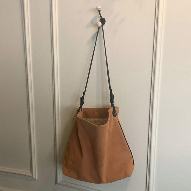 [당일출고/숄더/크로스 겸용] 스웨이드 매듭 빅백 [ 스웨이드크로스백 스웨이드숄더백 큰가방 보부상 가방 빅백 스웨이드빅백 겨울 가을 빅백 수납력좋은 데일리 ]