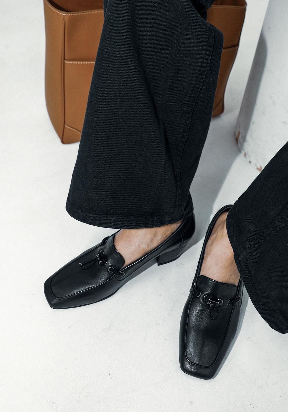 Loafer String Pumps - Black