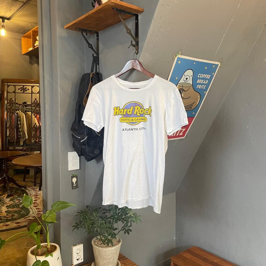 Hard Rock Cafe T-Shirt | 후루츠패밀리